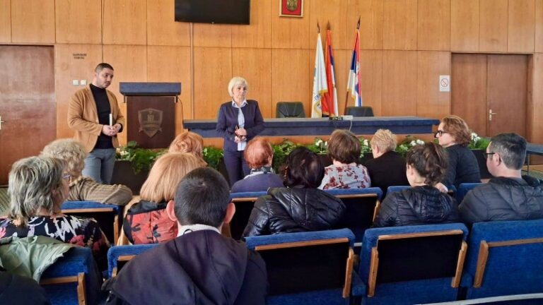 Udruženje za pomoć MNRO privremeno u sali gradske uprave