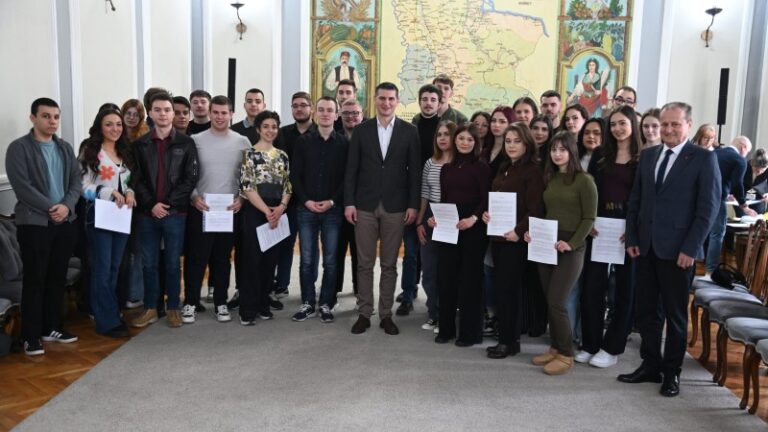 Grad Požarevac stipendira 87 studenata