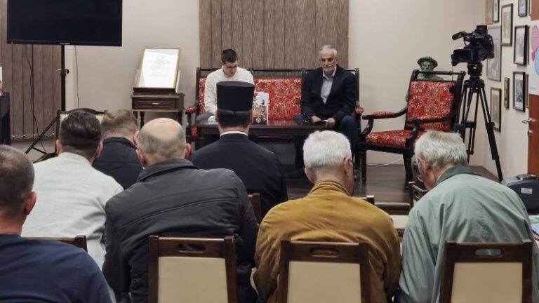 U Petrovcu predstavljena knjiga o nosiocima Karađorđeve zvezde