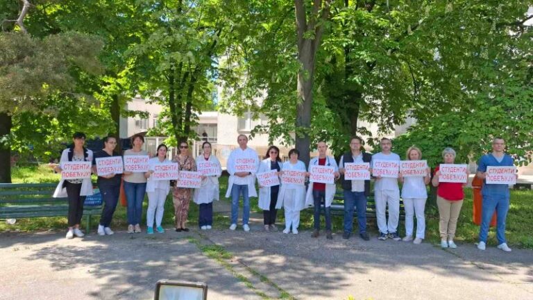 Još jedna tišina u dvorištu bolnice