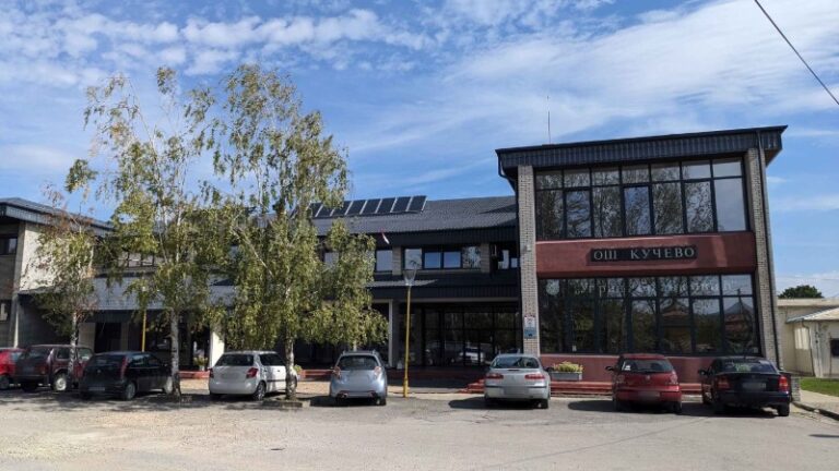 Kučevačkoj školi sredstva za opremanje kuhinje