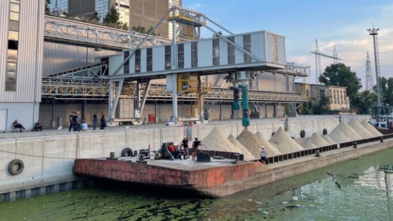 Iz Pristaništa „Kostolac“: razvoj rečnog industrijskog transporta