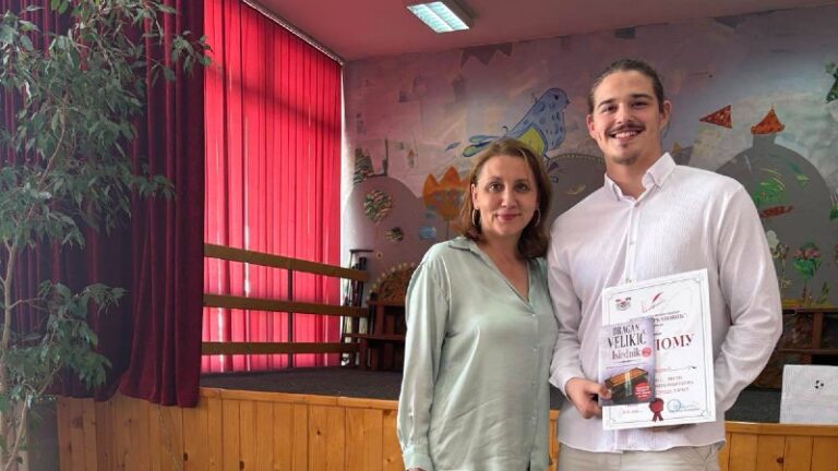 Uspeh učenika Požarevačke gimnazije na smotri recitatora