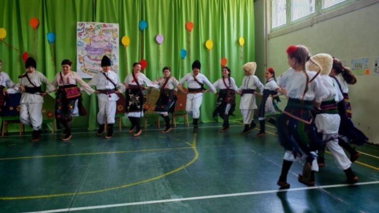 Osnovna škola u Voluji proslavila veliki jubilej – 160 godina postojanja