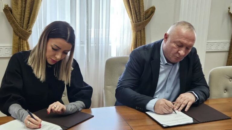 Potpisan ugovor za unapređenje putne infrastrukture u Petrovcu na Mlavi