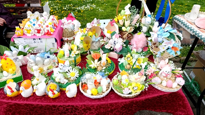 Uskršnja prodaja – šta sve možete pronaći na tezgama u Požarevcu 3 Uskrs prodaja 1