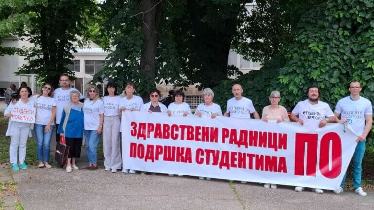 Zdravstveni radnici odali poštu nastradalima