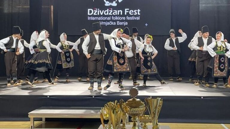Folklorni ansambl iz Kučeva osvojio dva priznanja na međunarodnom festivalu