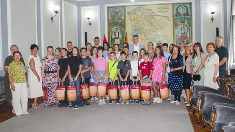Požarevac ugostio decu iz Gračanice, Raniluga i Osojana  