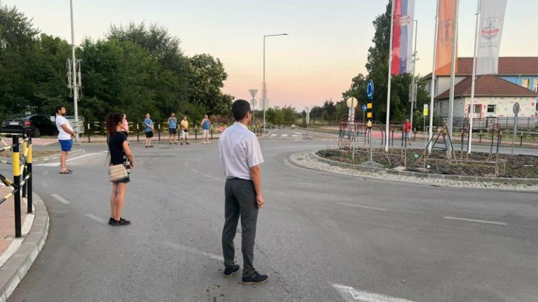 I u Kostolcu sećanje na žrtve pada nadstrešnice