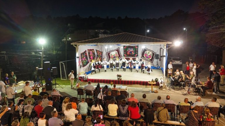 Vlaška kultura i tradicija na festivalu u Manastirici