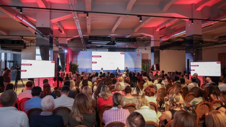Coca- Cola HBC Srbija i Bambi ostvarili značajan napredak u održivom poslovanju