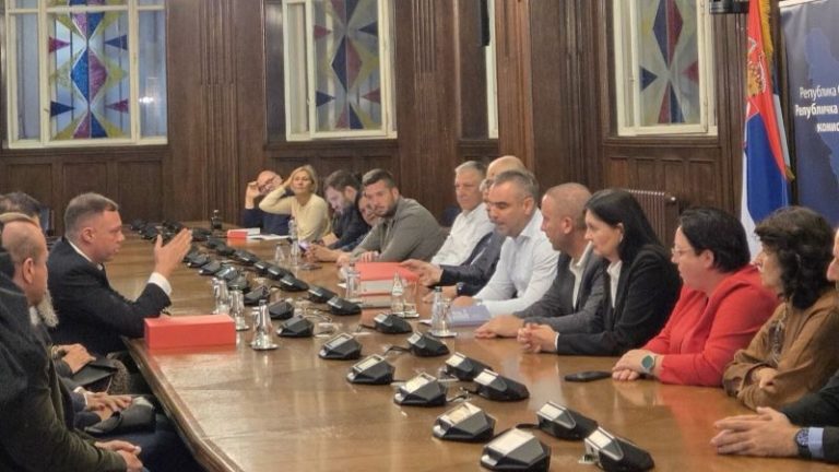 Proglašena lista „ Ćale ovo je za tebe- Petar Đurić- premijer Srbije“