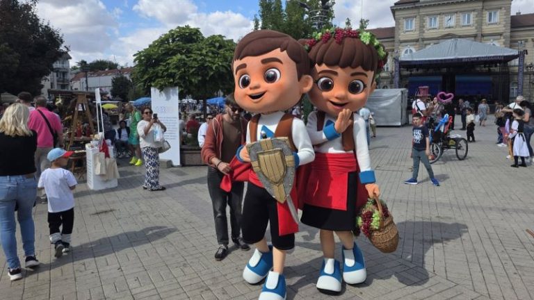 EXPO maskote Milica i Rastko na Smederevskoj jeseni