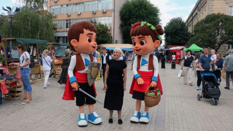 EXPO maskote Milica i Rastko na Smederevskoj jeseni 1 milica i rastko jasmina 2