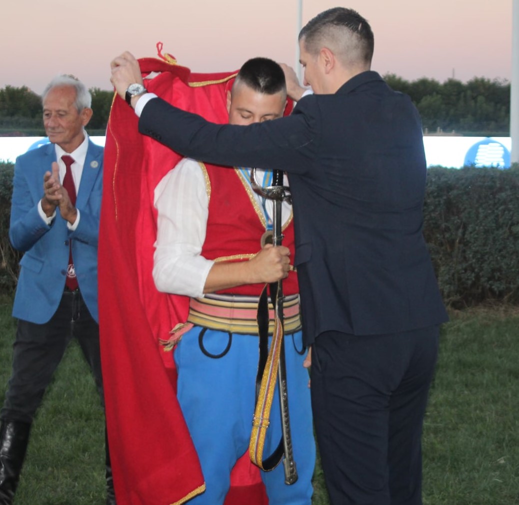 vitez sablja i plast